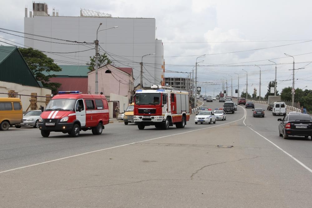 В Махачкале выявляли водителей, которые не спешат уступать дорогу пожарным автомобилям
